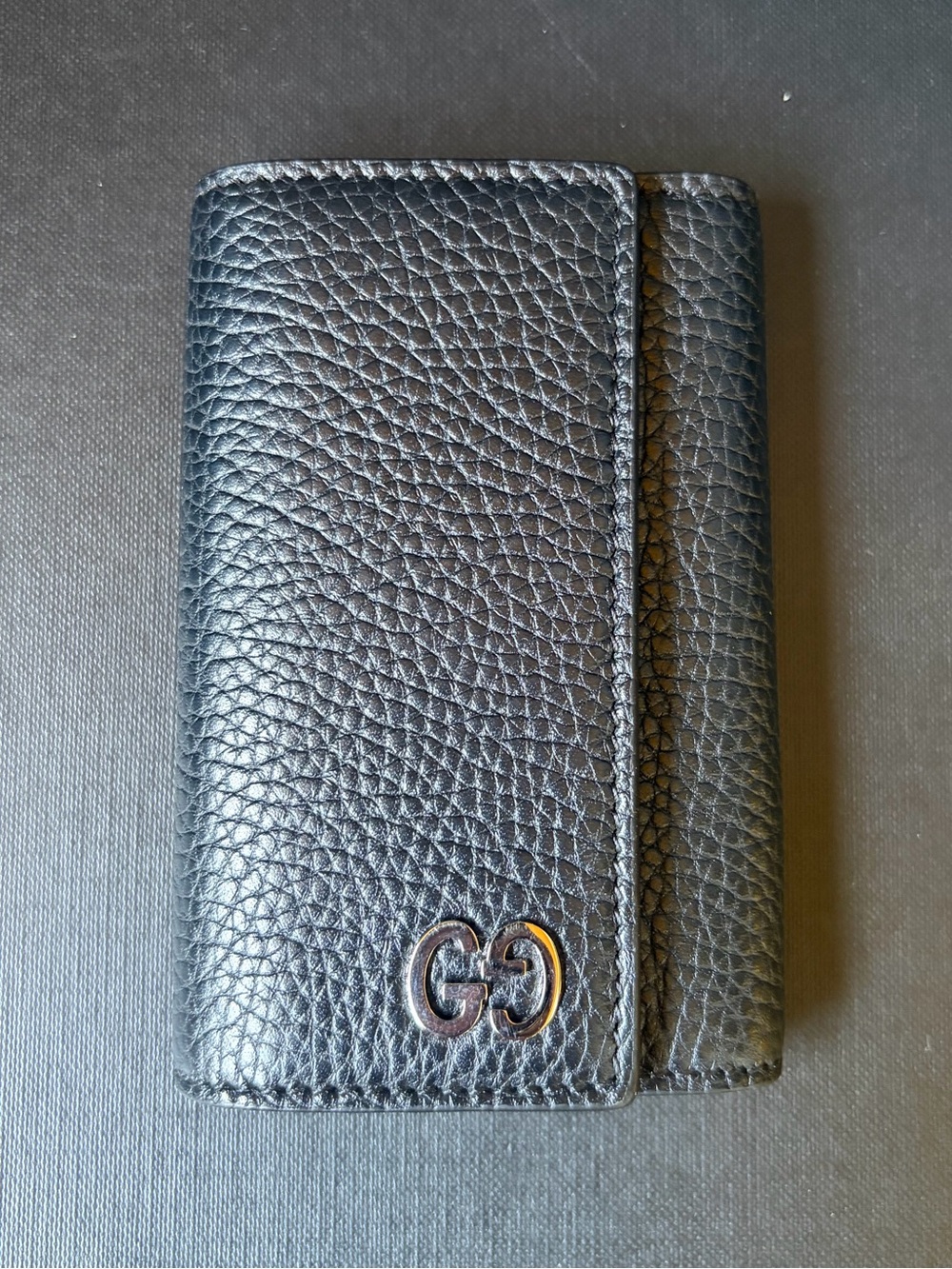 GUCCI keychain wallet